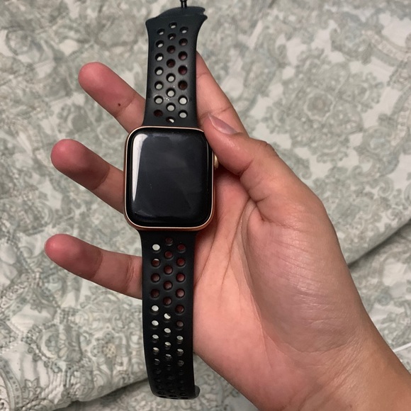 Apple Watch Rose Gold